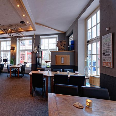 Restaurant Haus Hamburg Hotel เลียร์ ภายนอก รูปภาพ