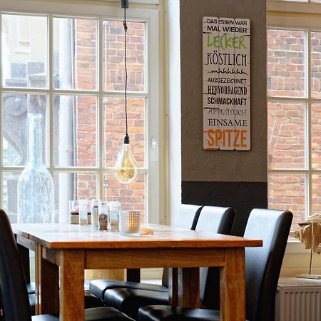 Restaurant Haus Hamburg Hotel เลียร์ ภายนอก รูปภาพ